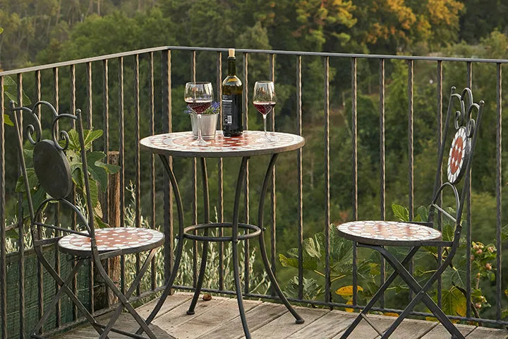 Schaffe dein eigenes Outdoor-Paradies: Tipps für die perfekte Balkon D