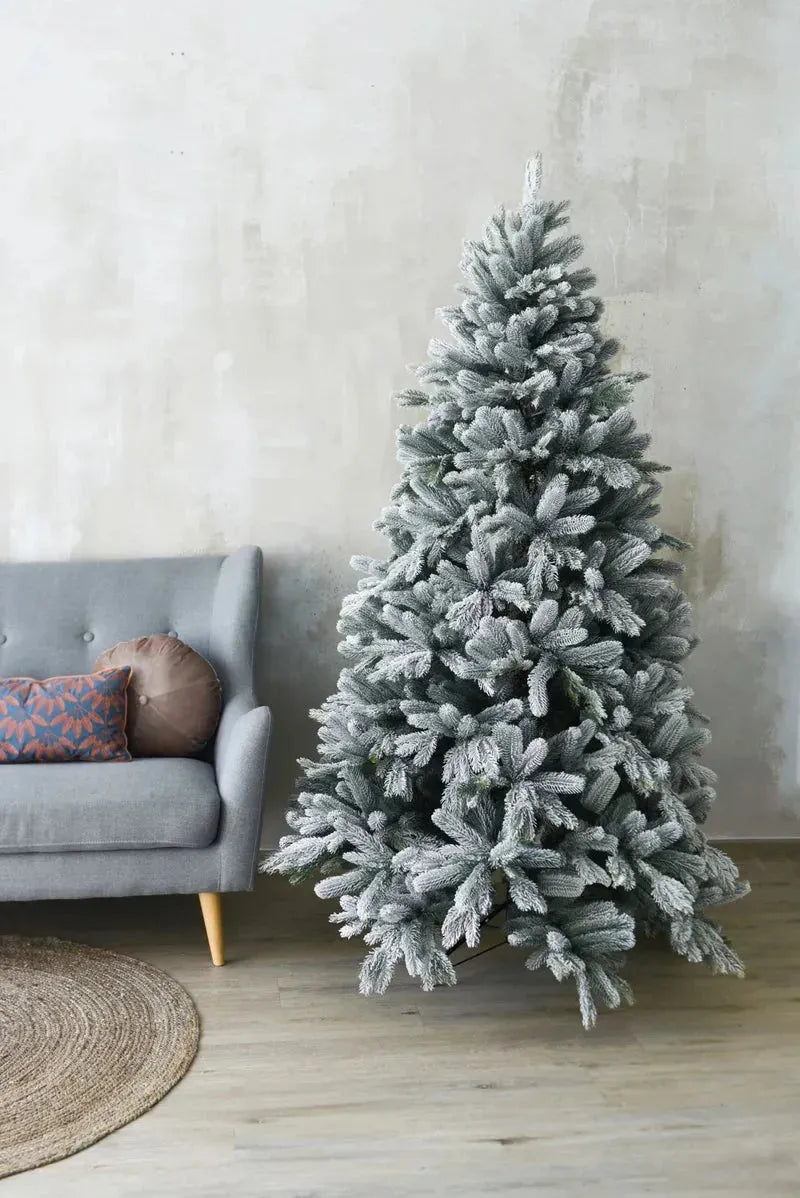 Künstlicher Weihnachtsbaum mit Schnee - Elsa | 210 cm kaufen