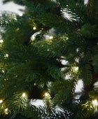 Künstlicher Weihnachtsbaum - David | 240 cm, mit LED-Leuchten