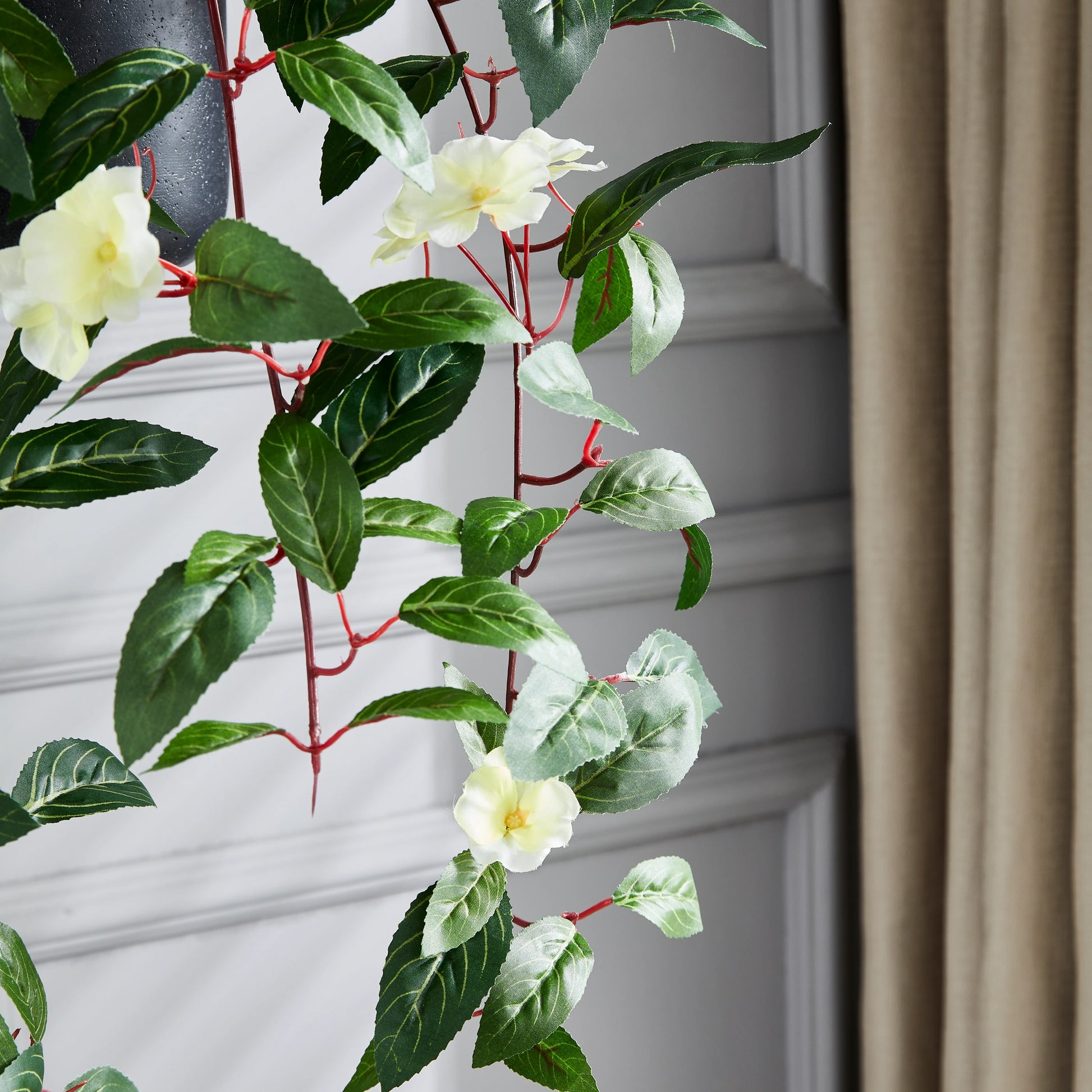Künstlicher Hänge-Jasmin - Florina, 80 cm, Kunstpflanze von aplanta, Steckpflanze, in Grün, für drinnen