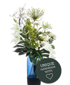 Künstlicher Blumenstrauß - Edda auf transparentem Hintergrund mit echt wirkenden Kunstblättern. Diese Kunstpflanze gehört zur Gattung/Familie der 