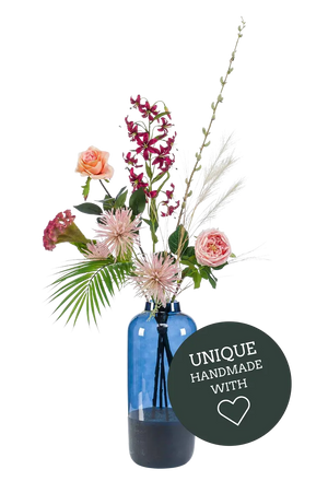 Künstlicher XL Blumenstrauß - Thea auf transparentem Hintergrund mit echt wirkenden Kunstblättern. Diese Kunstpflanze gehört zur Gattung/Familie der "Blumensträuße" bzw. "Kunst-Blumensträuße".